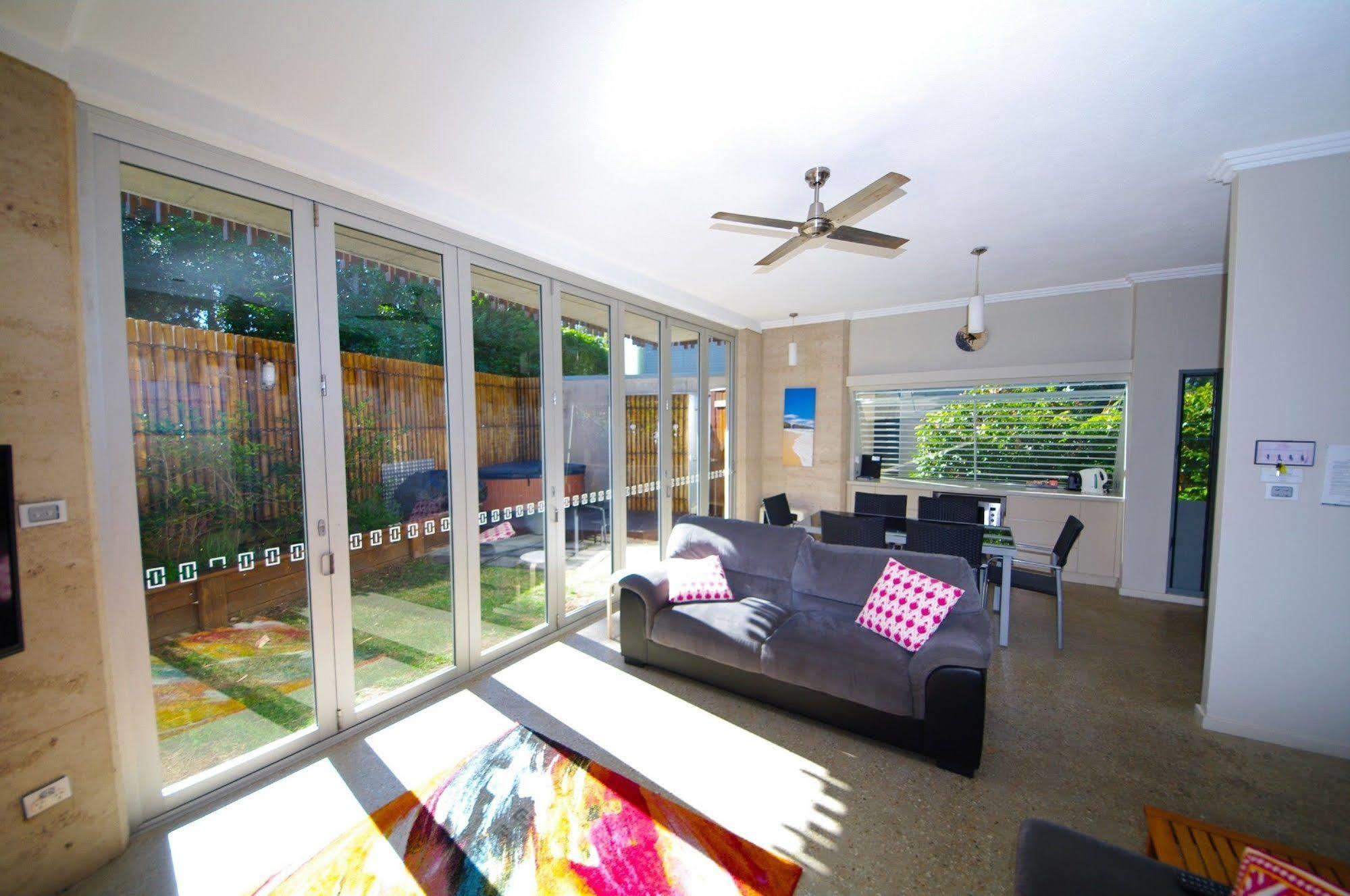 Crescent Head Spa Villa ภายนอก รูปภาพ