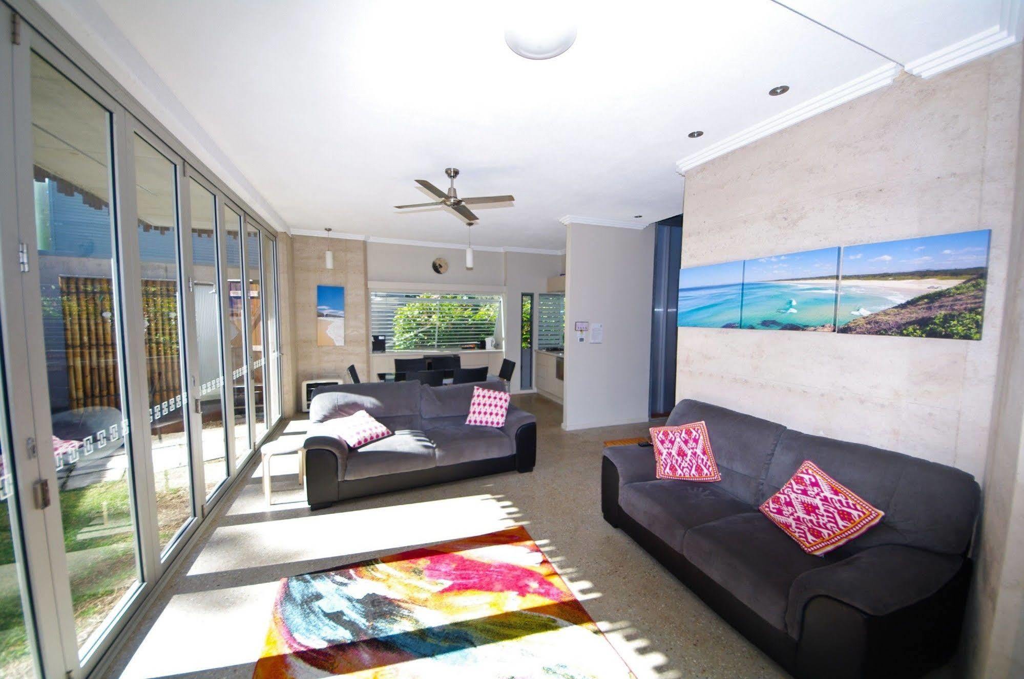 Crescent Head Spa Villa ภายนอก รูปภาพ